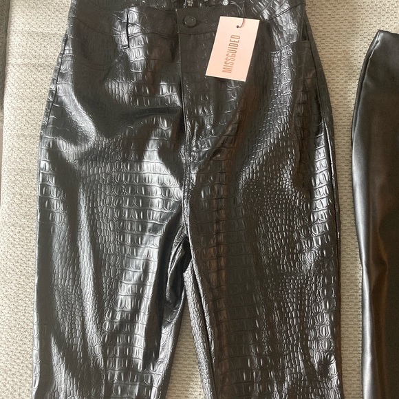 2 pairs MISSGUIDED black Faux Leather Leggings - Picture 8 of 15